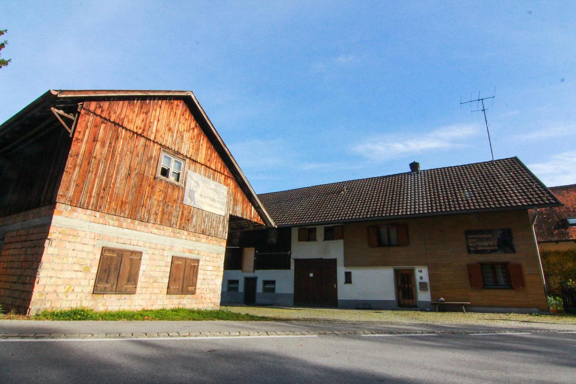 Ferienhaus Zum Klettersteig - Kletterwand, Abstellraum Fuer Ski Oder Bikes, Sauna, Kellerbar, Villa Burs Exterior photo